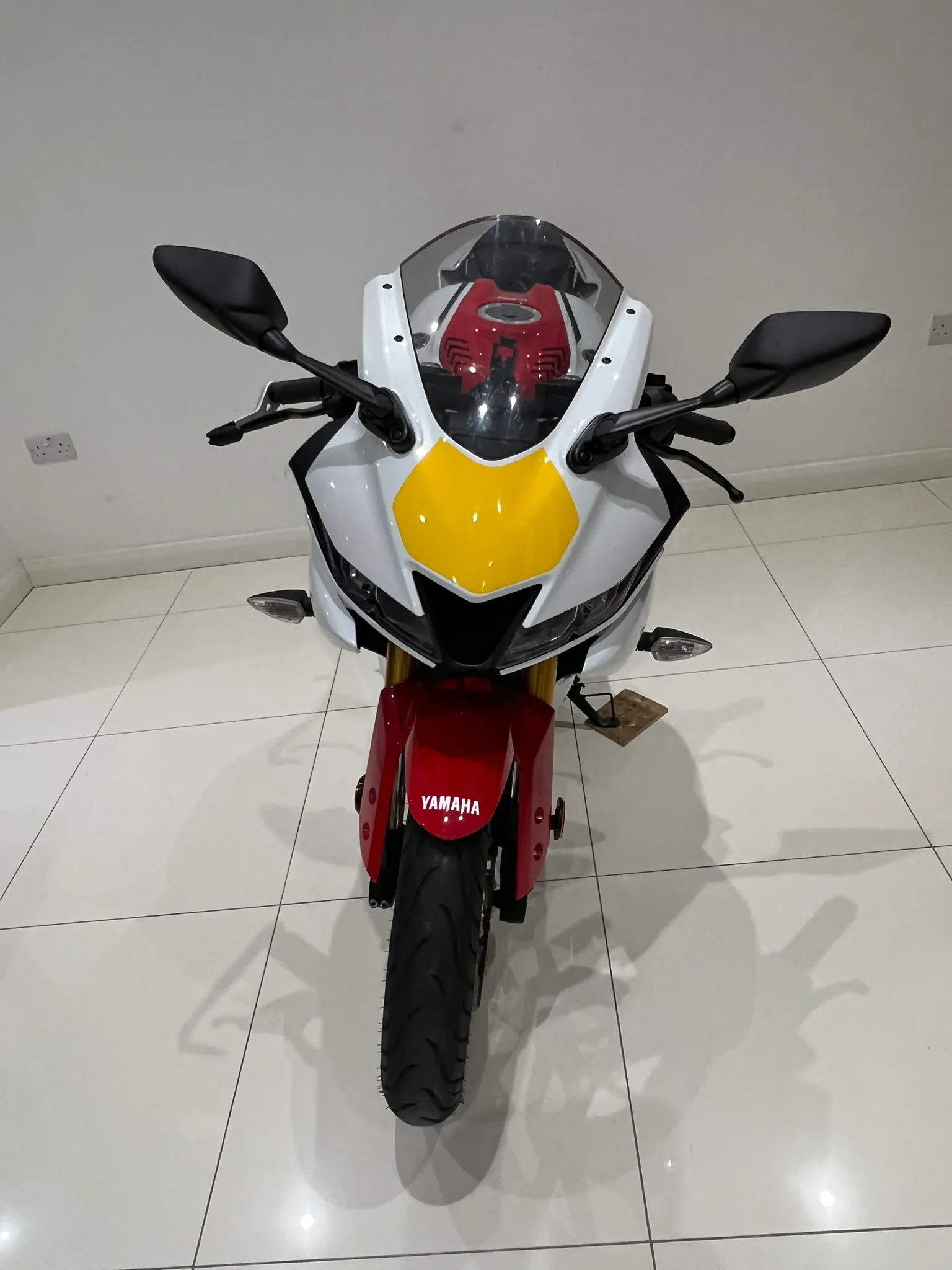 2022 Yamaha YZF-R125 ABS 60th Anniversary GP Edition — detail 4