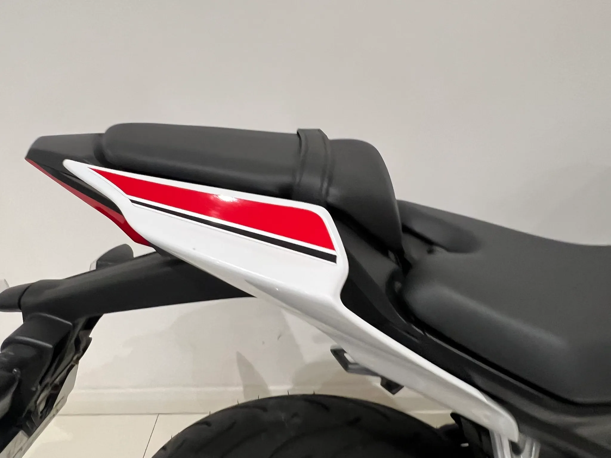 2022 Yamaha YZF-R125 ABS 60th Anniversary GP Edition — detail 16