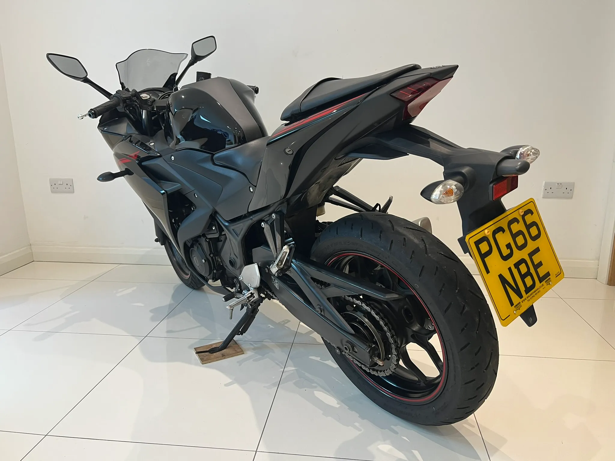 2017 Yamaha YZF R3 ABS — detail 9