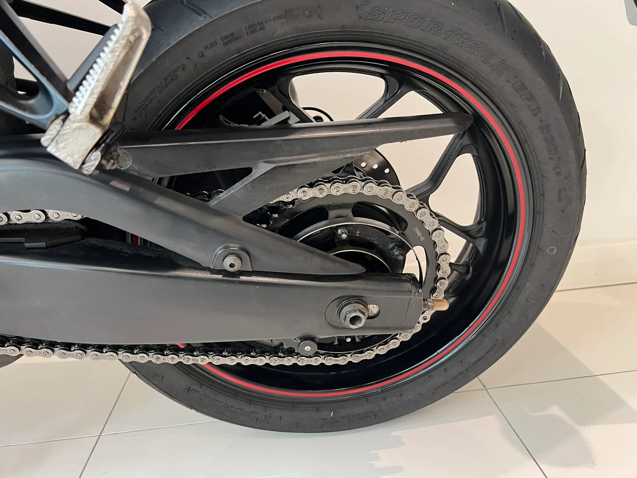 2017 Yamaha YZF R3 ABS — detail 18