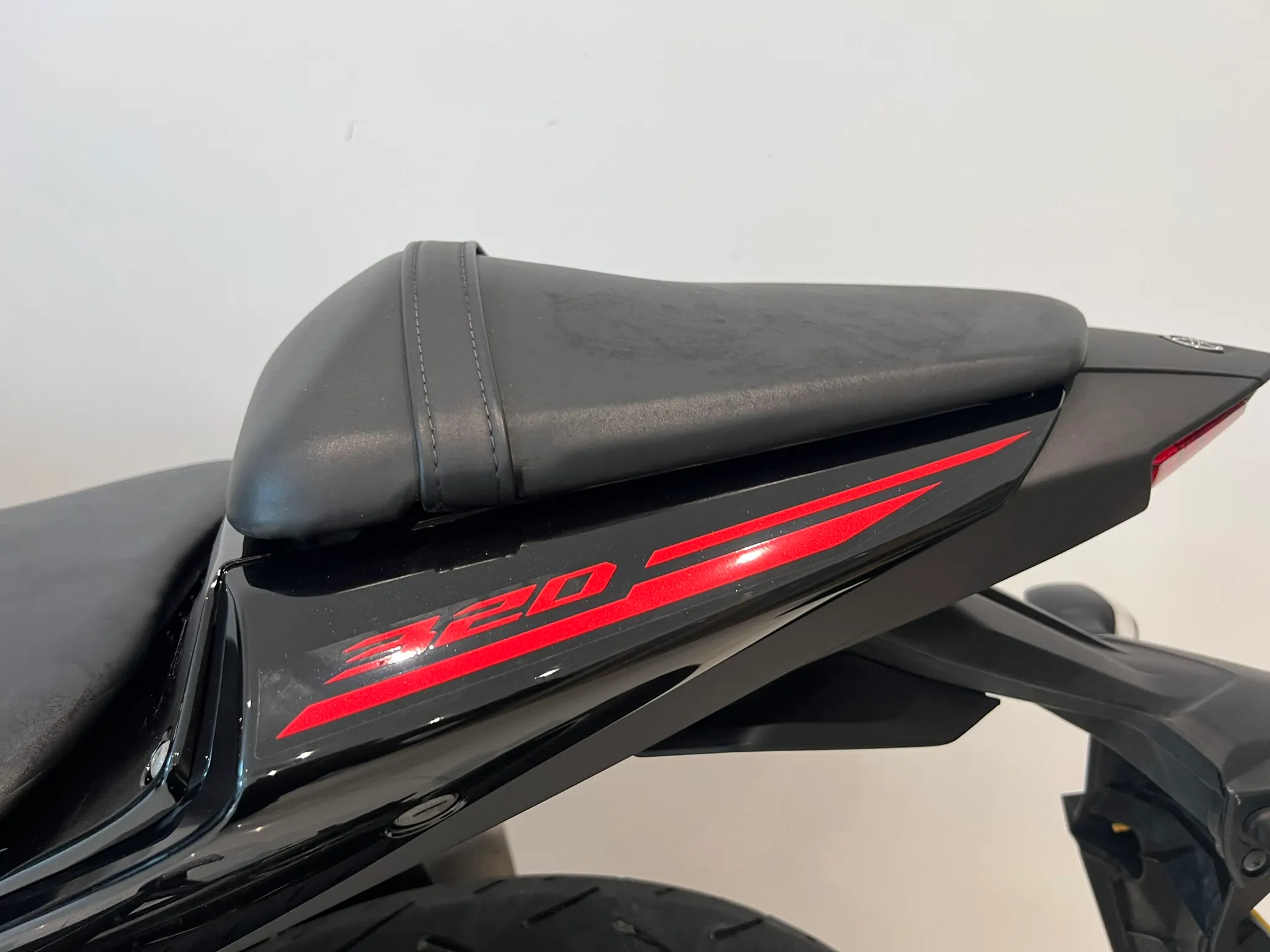 2017 Yamaha YZF R3 ABS — detail 12