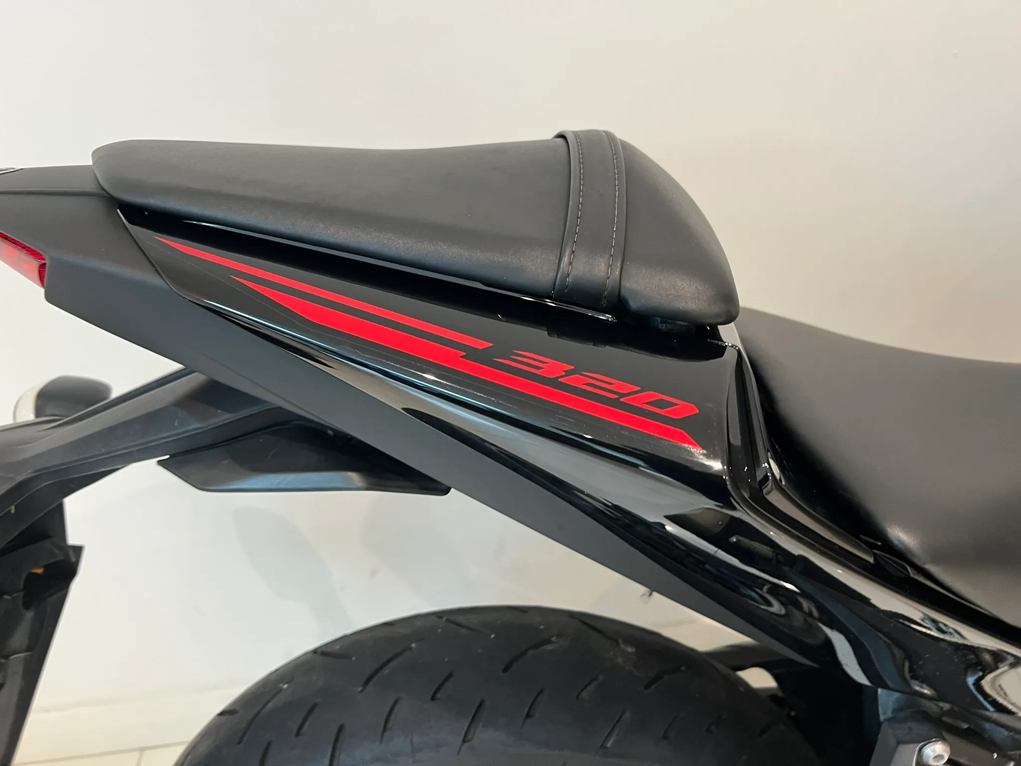 2017 Yamaha YZF R3 ABS — detail 13