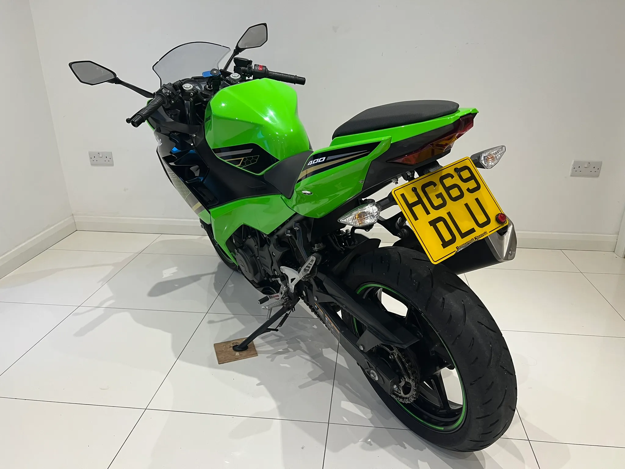 2019 Kawasaki Ninja 400 ABS KRT Edition — detail 9