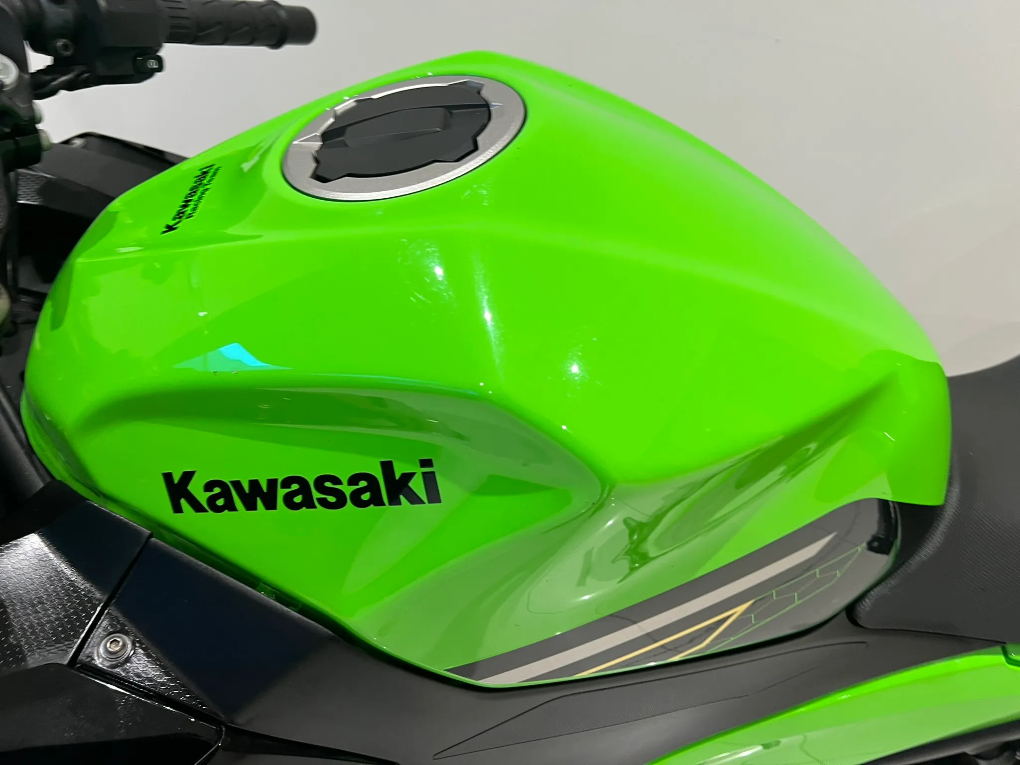 2019 Kawasaki Ninja 400 ABS KRT Edition — detail 12