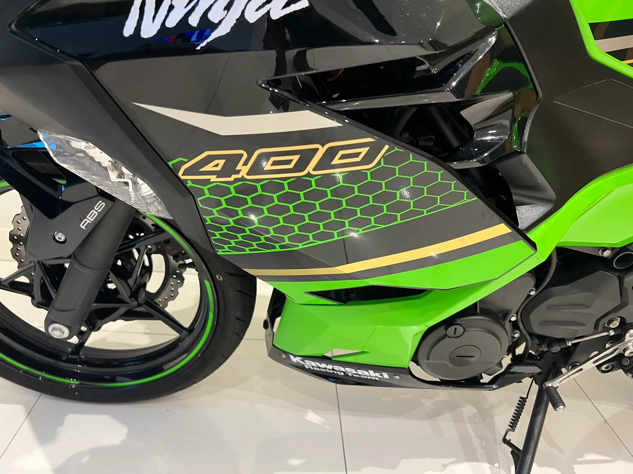 2019 Kawasaki Ninja 400 ABS KRT Edition — detail 11