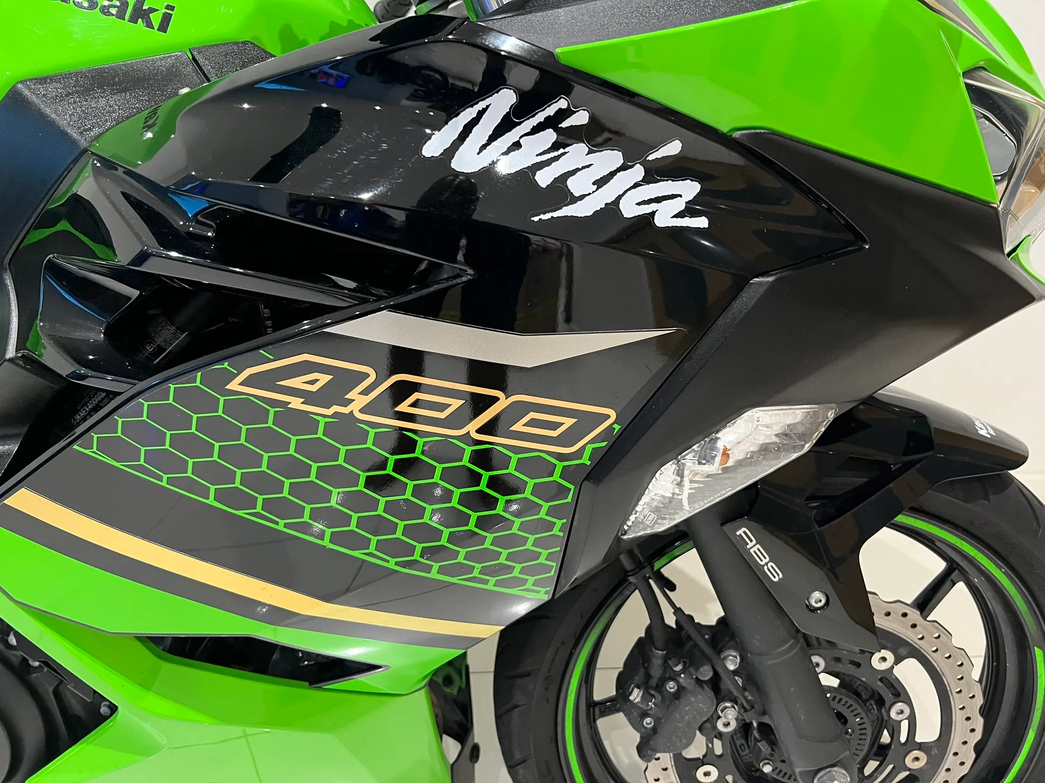 2019 Kawasaki Ninja 400 ABS KRT Edition — detail 10