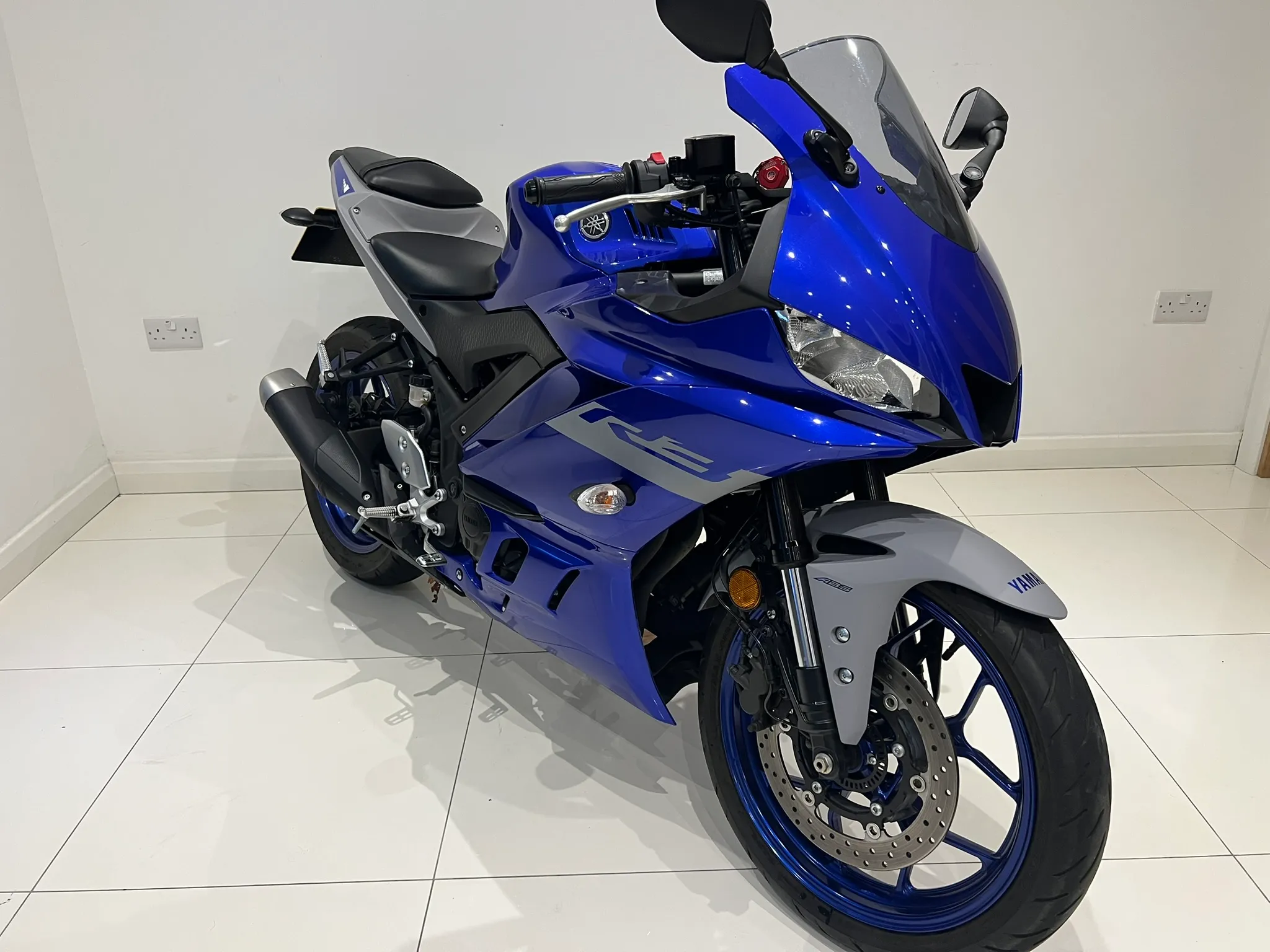 2021 Yamaha YZF R3 ABS — detail 4