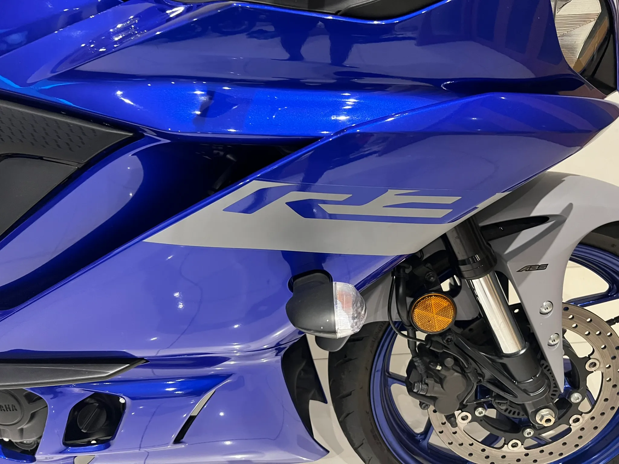 2021 Yamaha YZF R3 ABS — detail 9