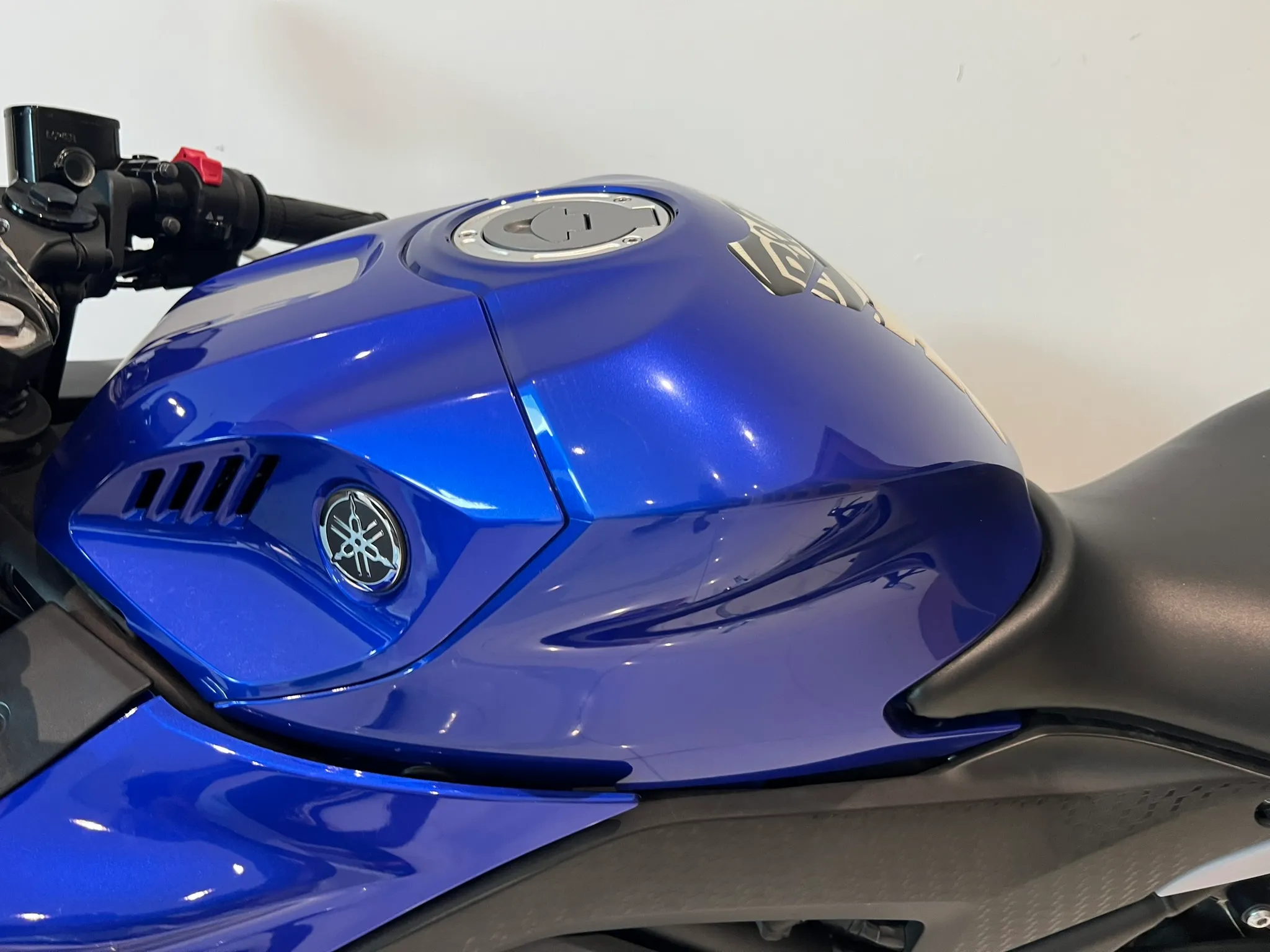 2021 Yamaha R3 ABS — detail 12