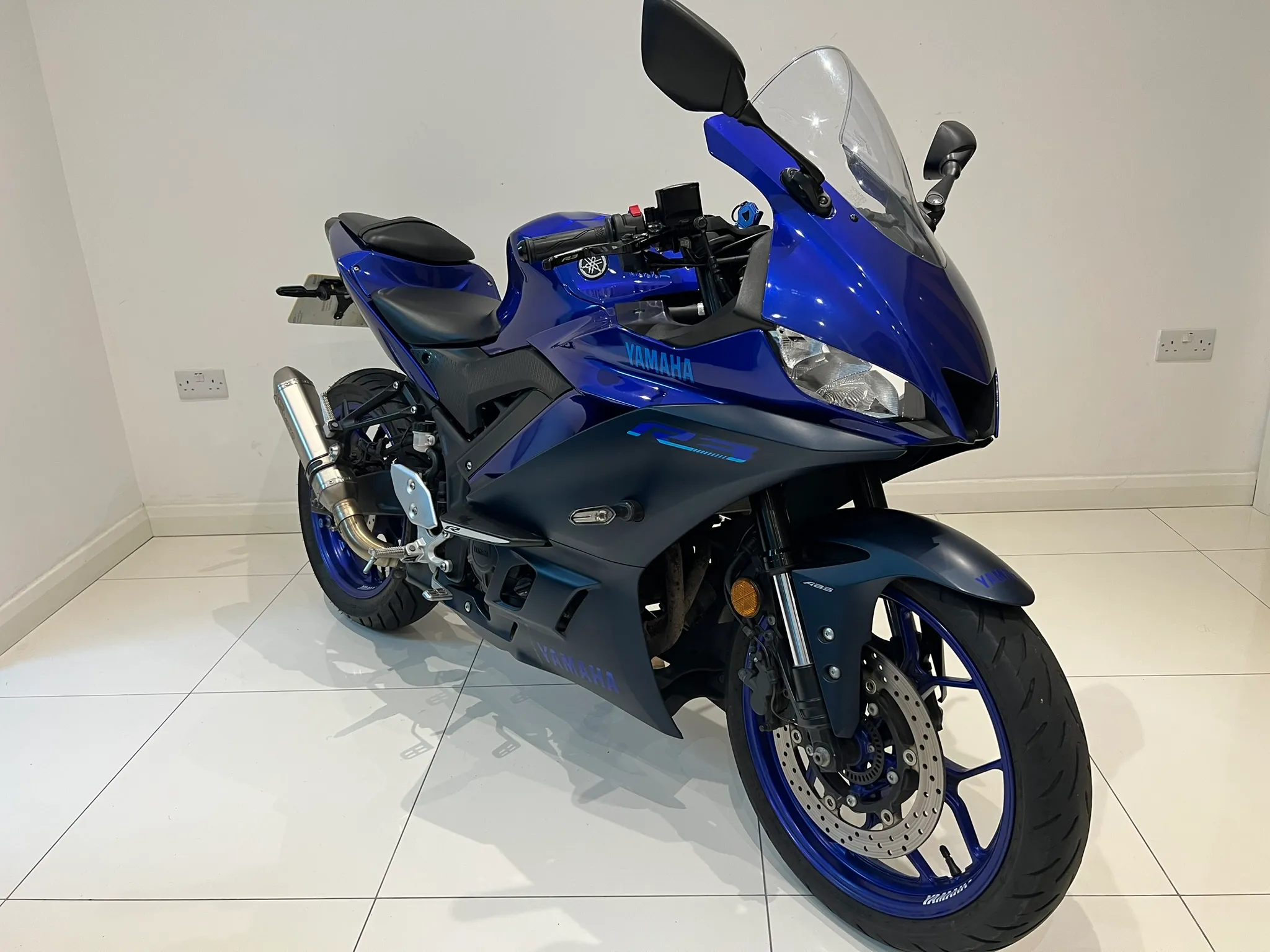 2023 Yamaha YZF-R3 ABS — detail 4
