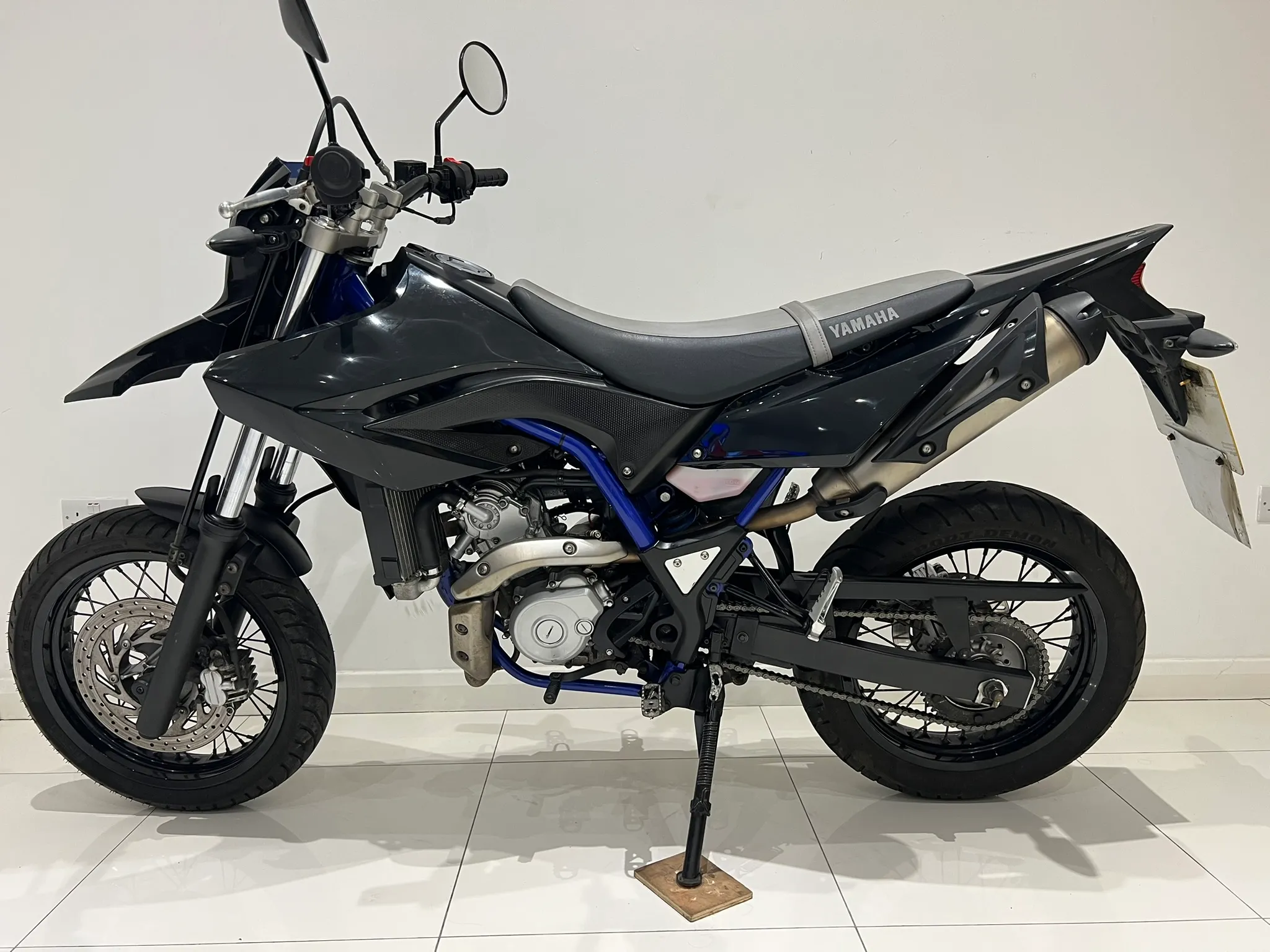 2016 Yamaha WR125X — detail 2