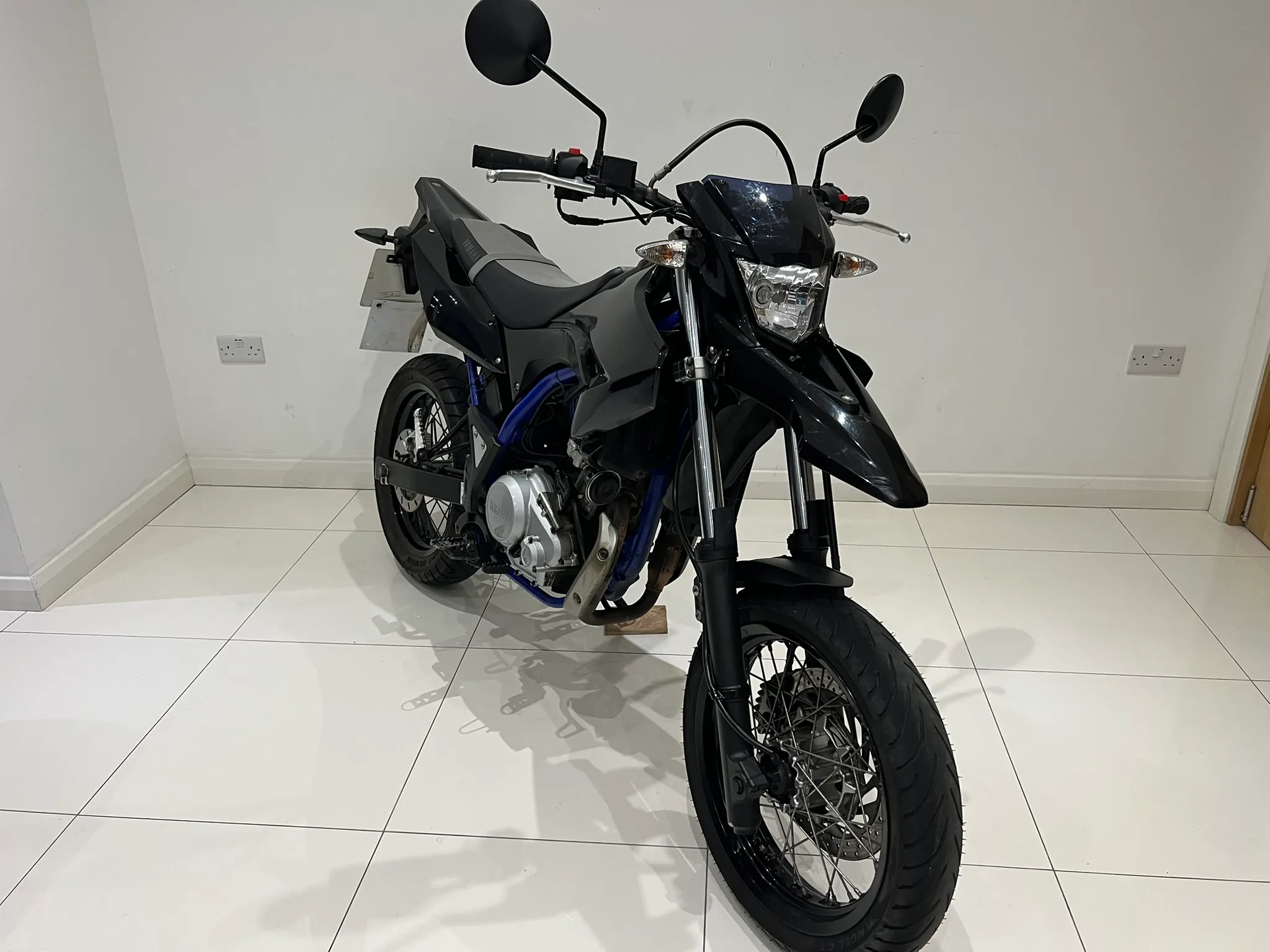 2016 Yamaha WR125X — detail 3