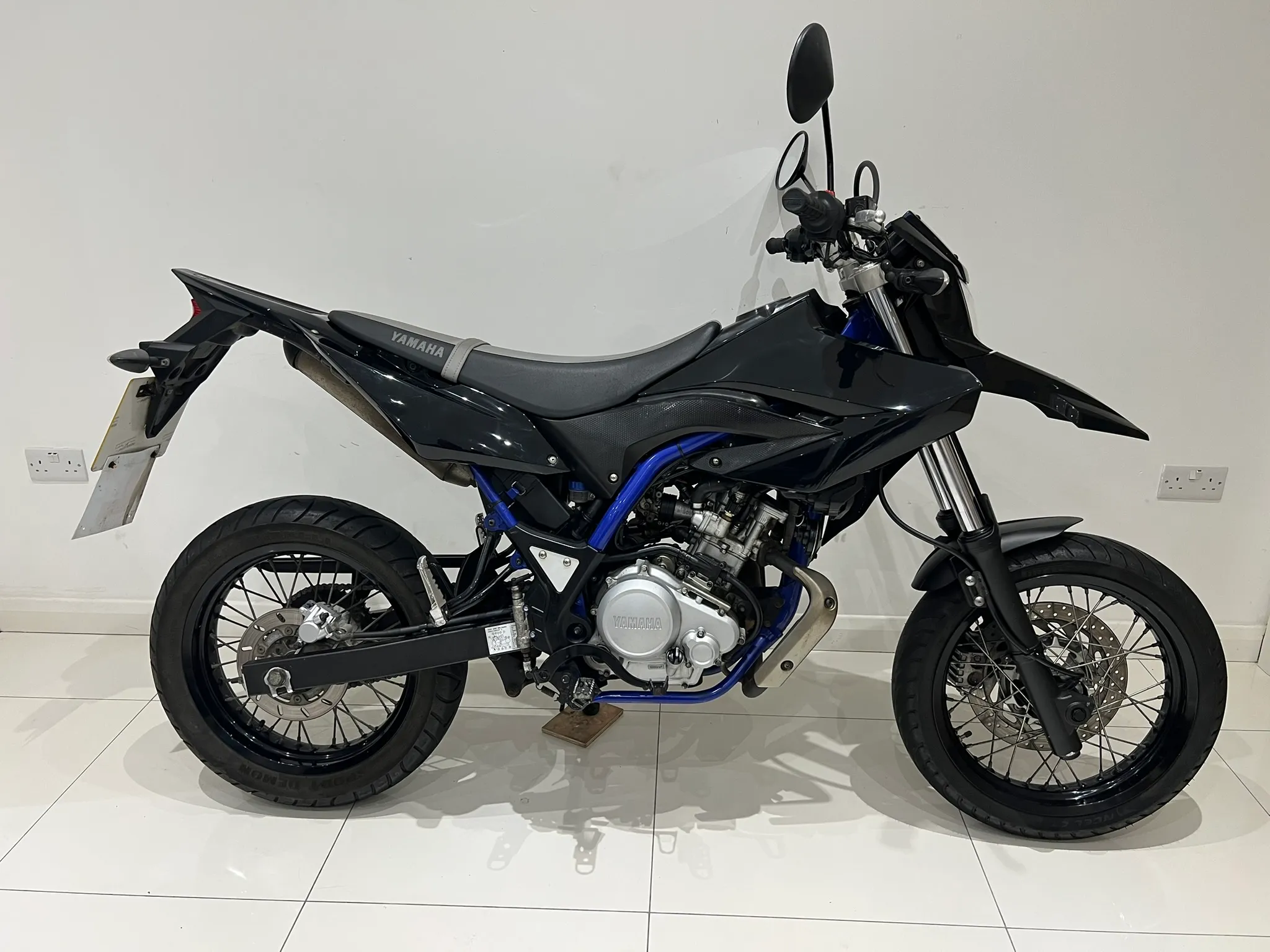2016 Yamaha WR125X — primary view