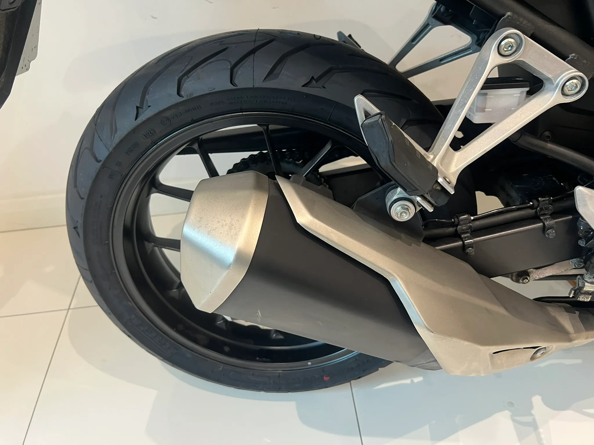 2019 Honda CB500X — detail 17