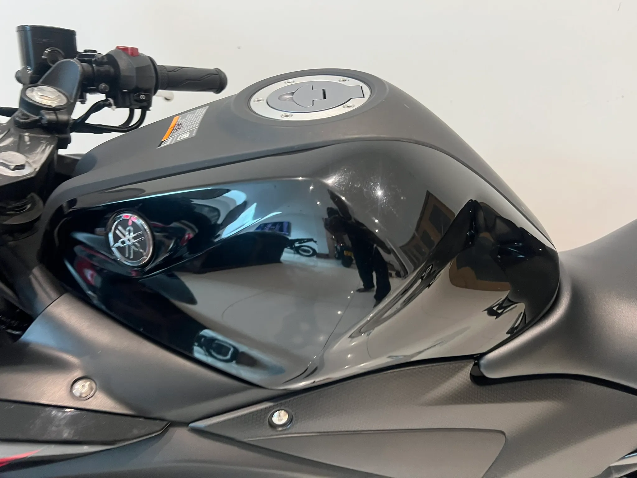 2015 Yamaha YZF-R3 ABS — detail 11