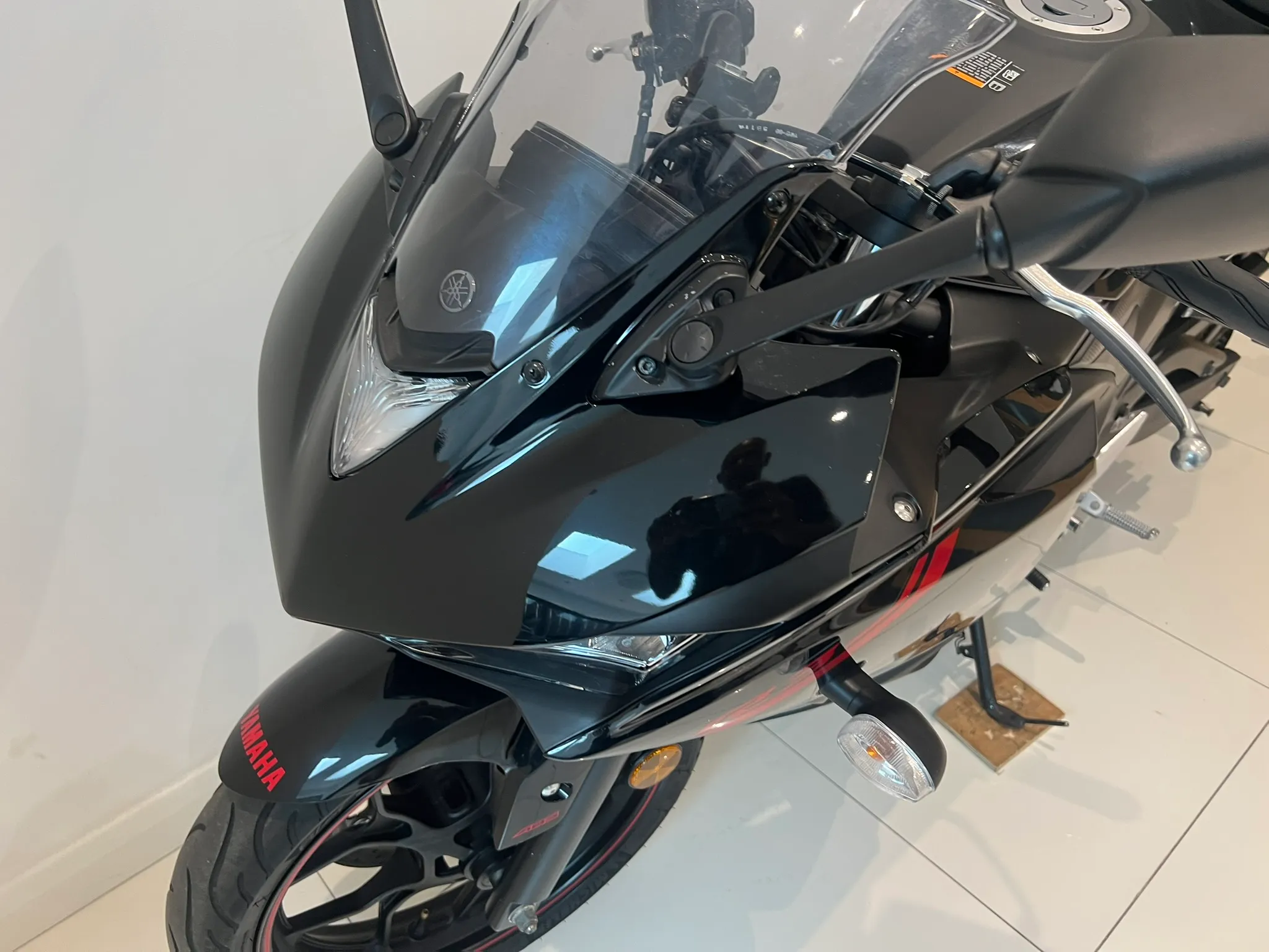2015 Yamaha YZF-R3 ABS — detail 15