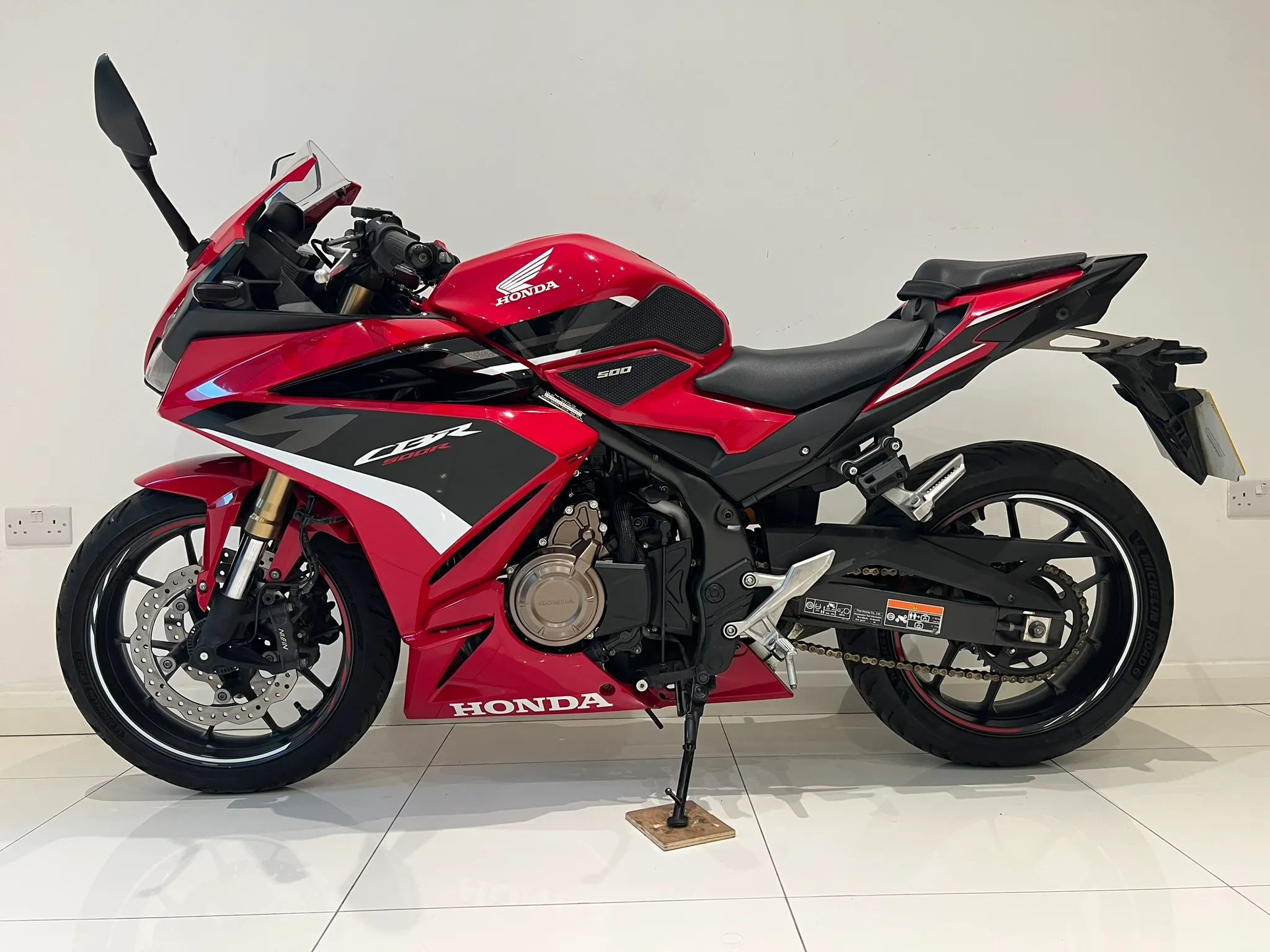 2023 Honda CBR500R — detail 2