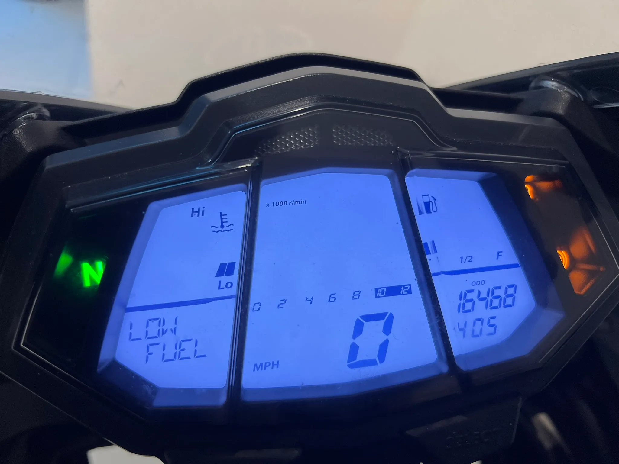2016 Yamaha YZF-R125 ABS — detail 16