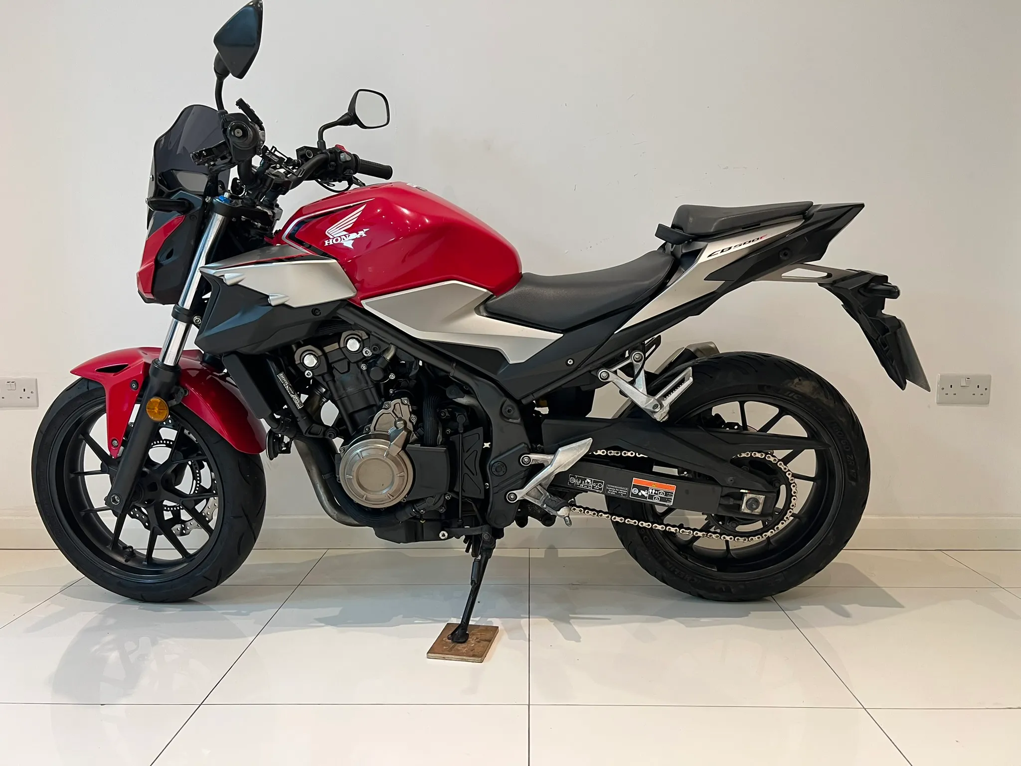 2019 Honda CB500F — detail 2