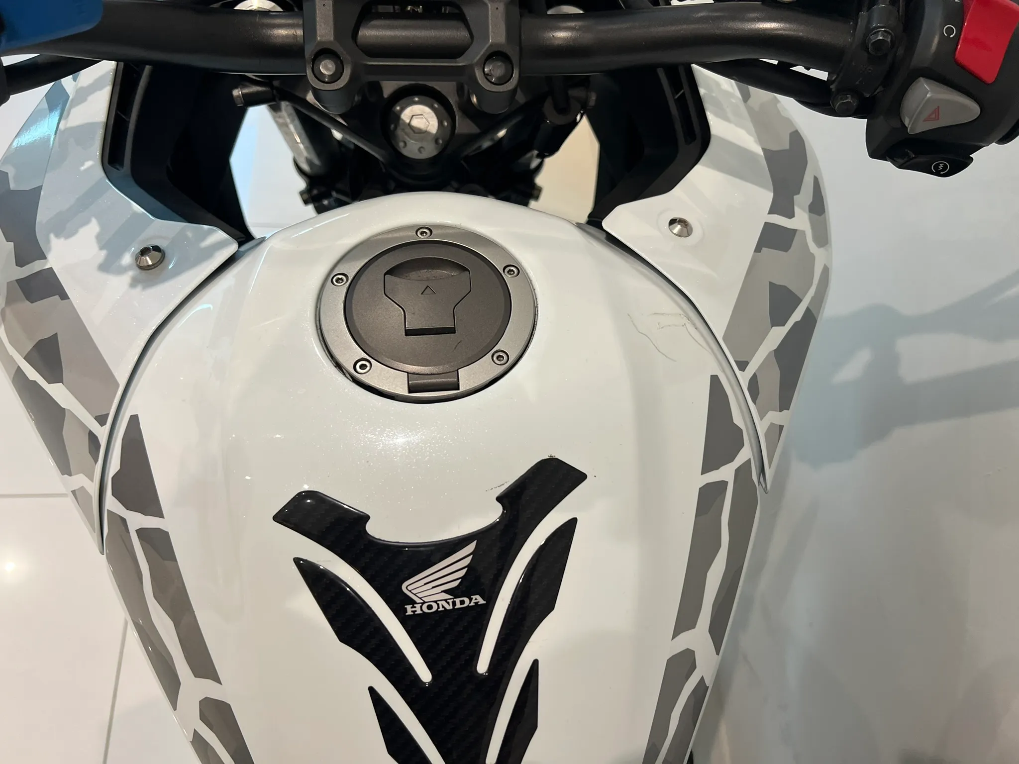 2019 Honda CB500X — detail 16