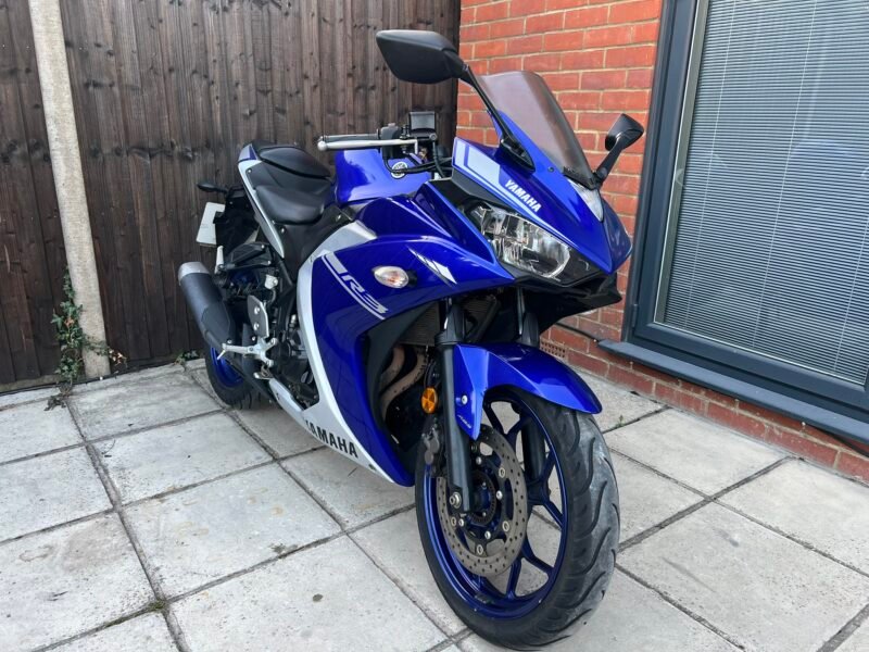 2018 Yamaha YZF R3 7717 Miles - Image 4